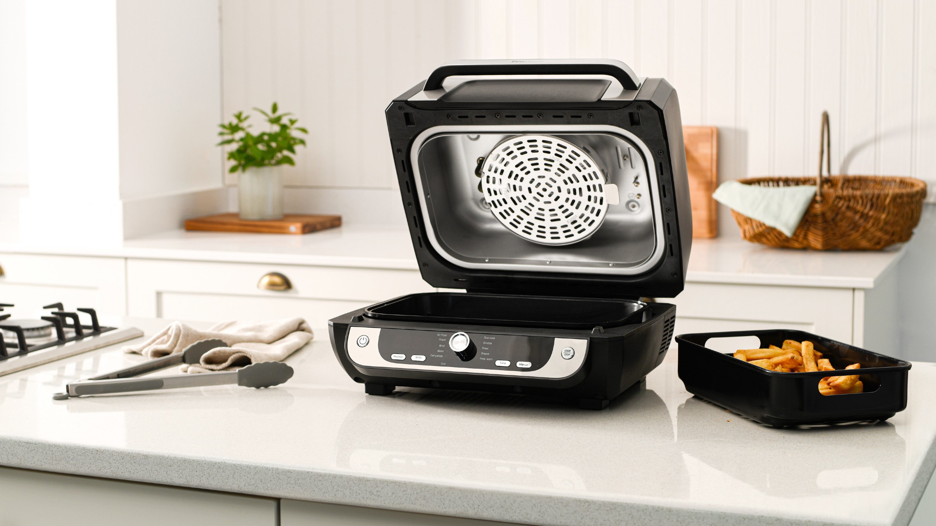 ProCook launches its first ever multifunctional air fryer | Ideal Home