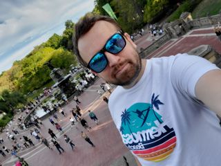 Samsung Galaxy Fold camera review