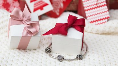 Christmas jewellery gifts 