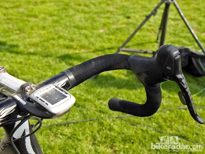 A single layer of Specialized S-Wrap Roubaix tape for Niki Terpstra (Omega Pharma-QuickStep)