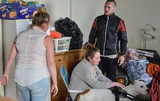 As the Taylor's move into their new home, Karen gives her kids a pep talk. Karen Taylor (LORRAINE STANLEY), Bernadette Taylor (CLAIR NORRIS), Keanu Taylor (DANNY WALTERS)