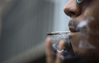 More doctors are looking favorably upon legalizing weed. 