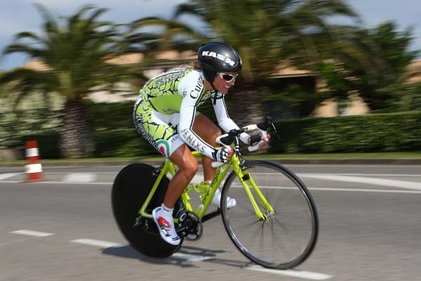 Erika Vilunaite (Fenixs - Petrogradets) with 500 metres to go.