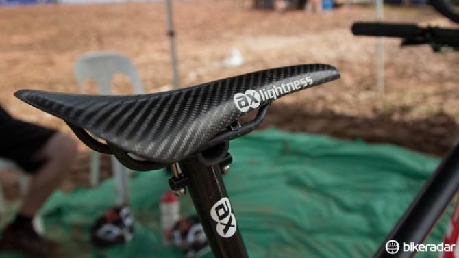 AX Lightness Sprint saddle and Europa seatpost weigh approximately 199g together! That's perhaps half the weight of most 'lightweight' combos