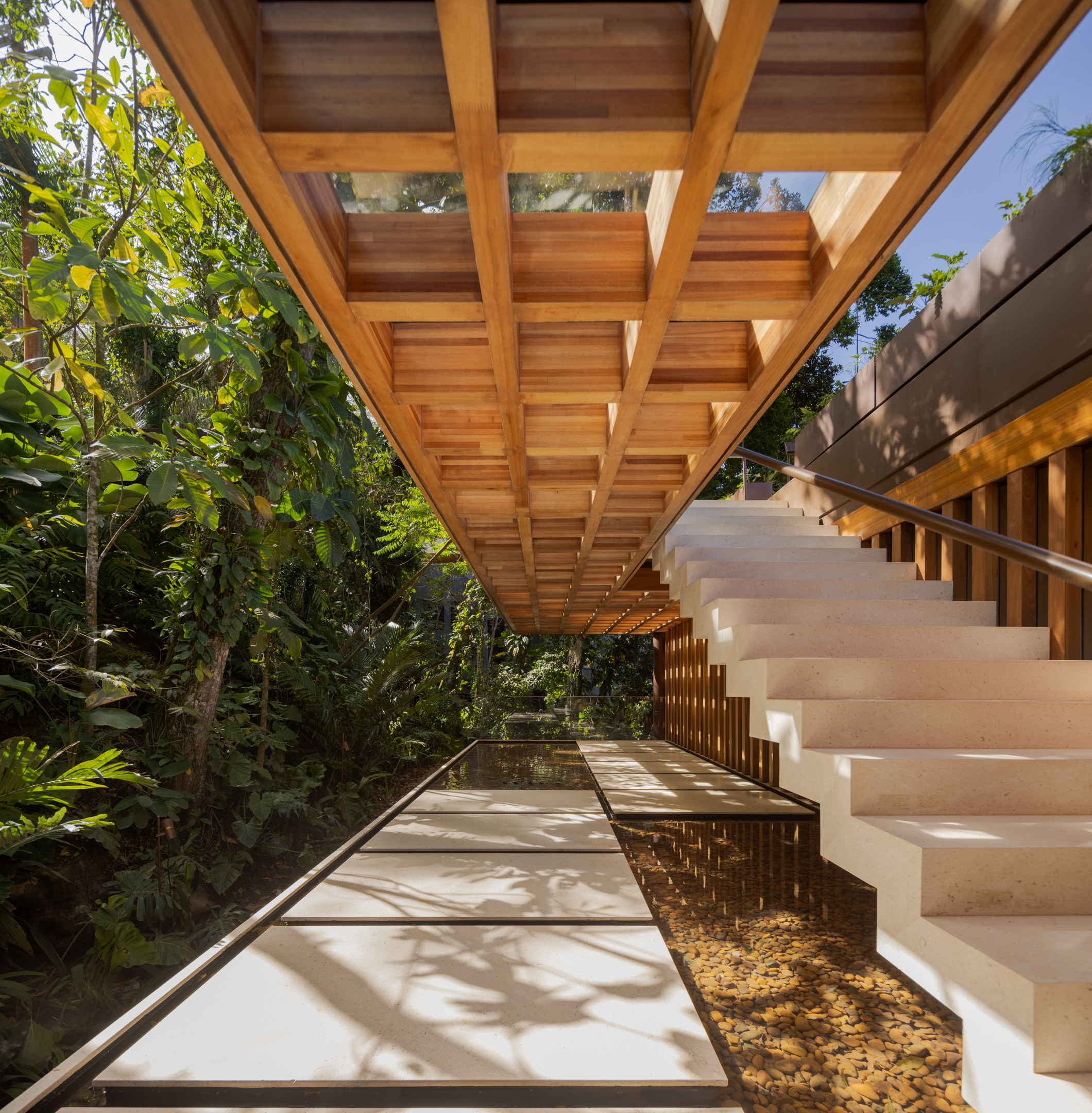 ES House
