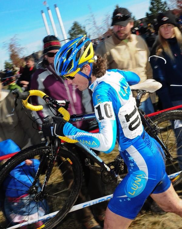 Alison Dunlap (Luna Pro Team) racing over the barriers.