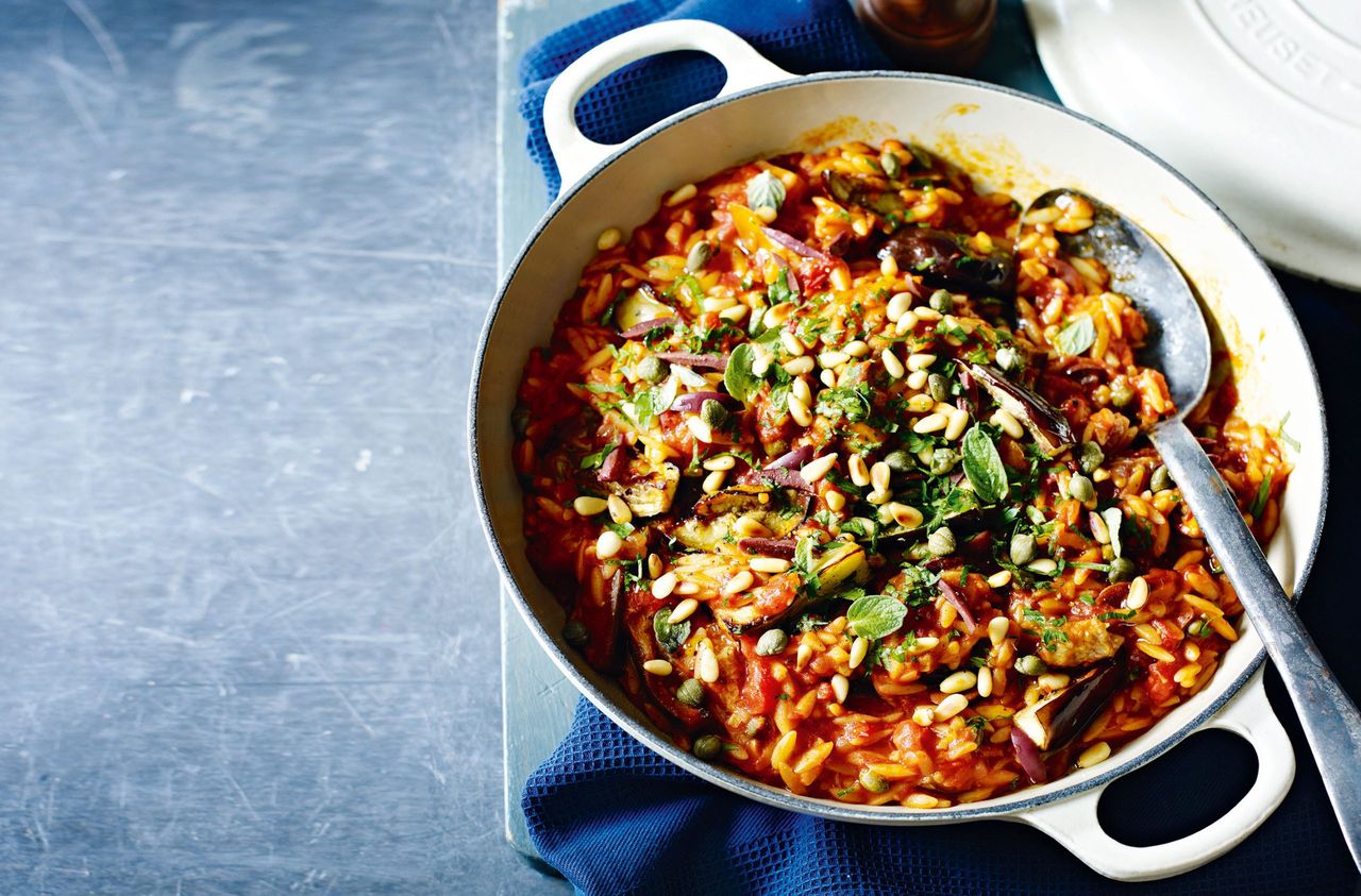 Slow cooker aubergine caponata pasta