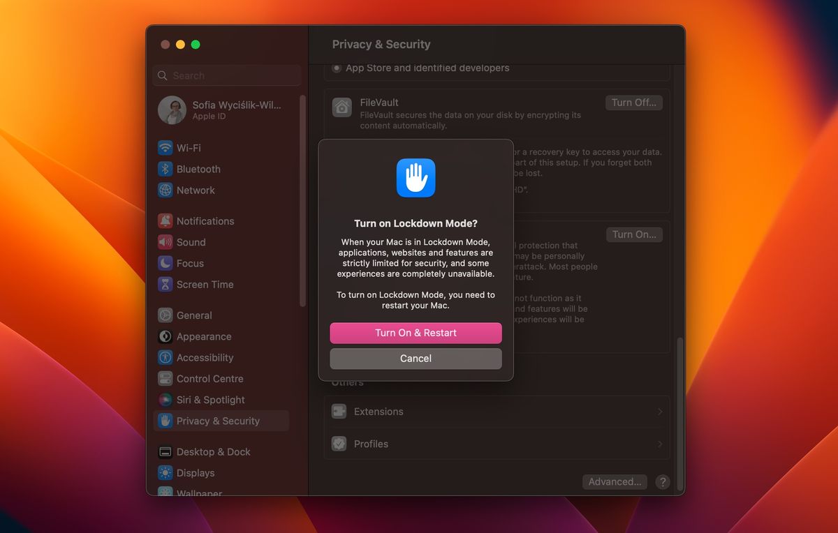 How to use Lockdown Mode in macOS Ventura to help secure your data