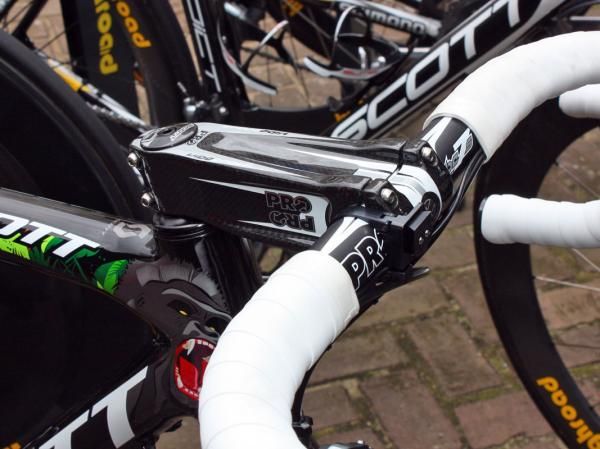 Like teammate Mark Cavendish, Andrew Greipel (Columbia-HTC) prefers the extra stiffness of PRO's Vibe Track stem.