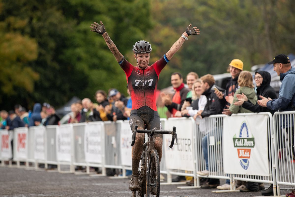 Annemarie Worst wins back-to-back races at 2022 Rochester Cyclocross