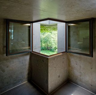 First floor window at Casa Molteni, by Tobia Scarpa