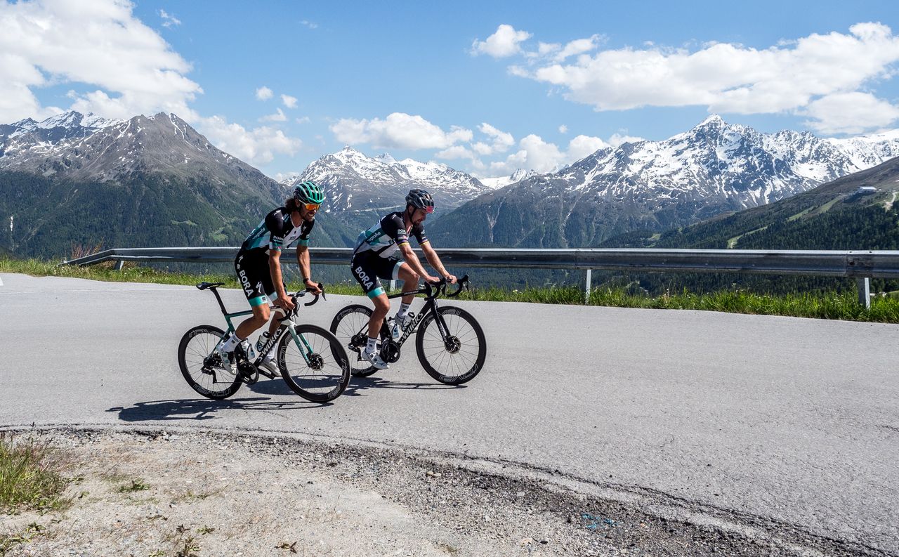 Peter Sagan and Daniel Oss train in the &Ouml;tztal valley.