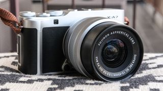 Fujifilm X-A7 review