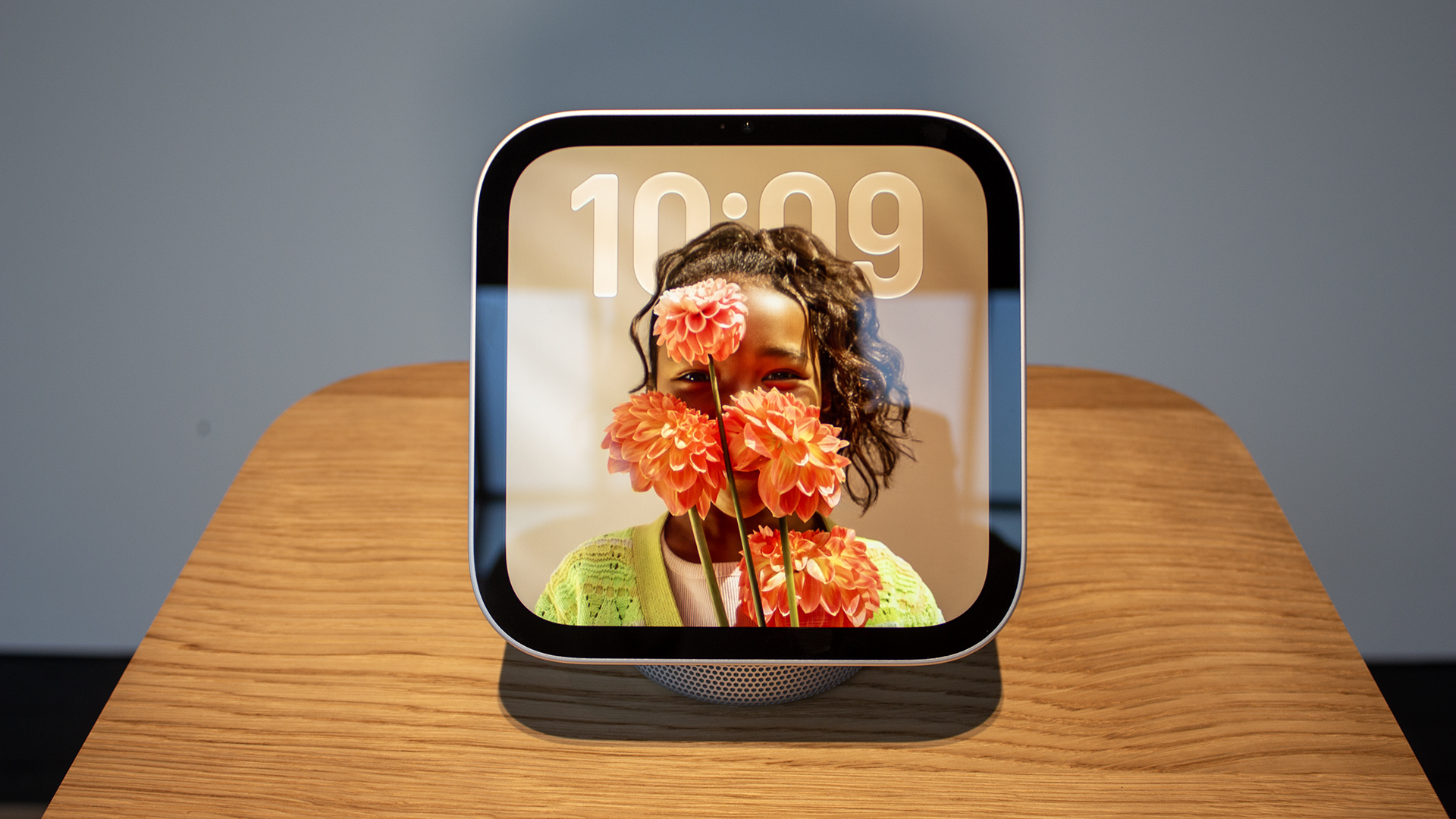 close ups of the apple homeview