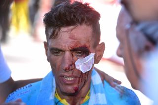Paolo Tiralongo (Astana) suffered facial lacerations in the crash