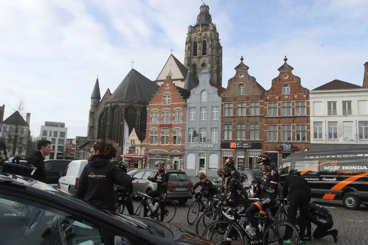 The team assemble in Oudenaarde Market