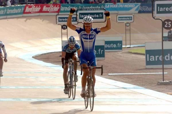 Boonen had the better sprint in Paris-Roubaix in 2005