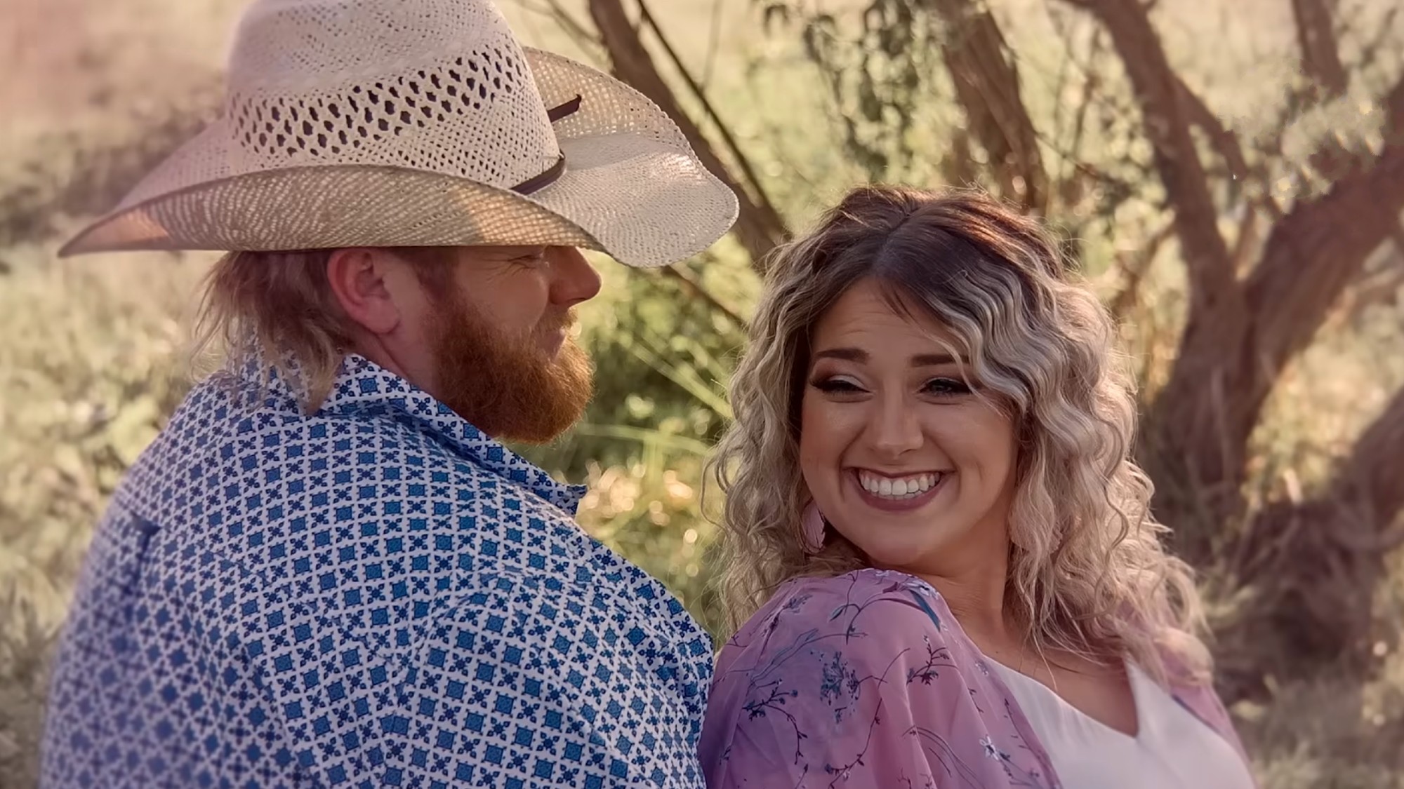 Wade and Taylor maternity picture