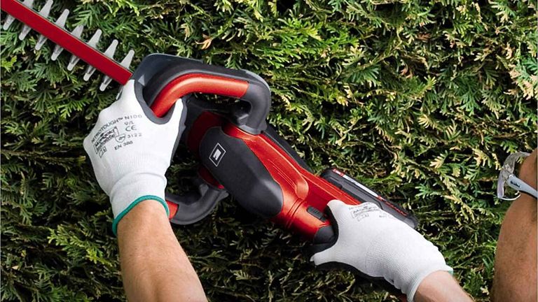 einhell battery hedge trimmer