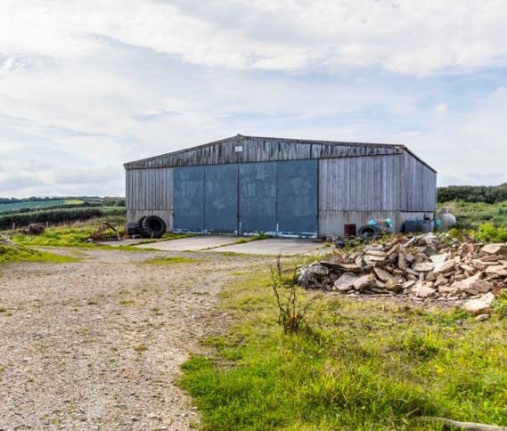 Tolcarne Merock in Mawgan Porth