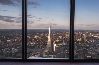 Sunrise at Horizon 22 from 833 ft in the sky at 22 Bishopsgate