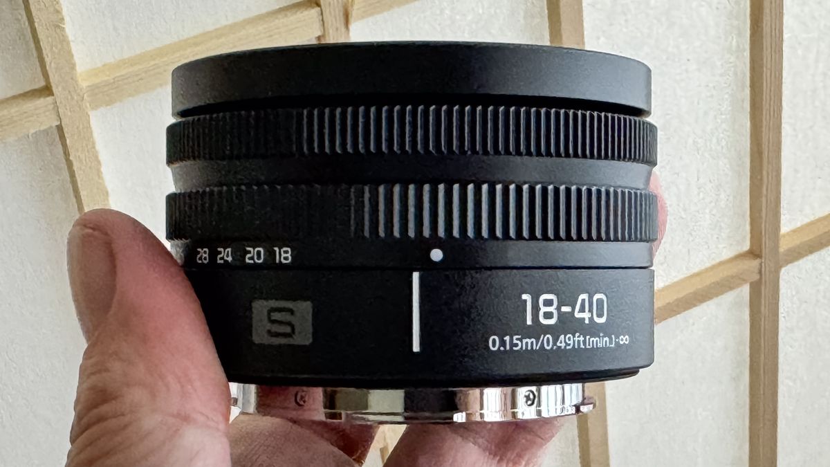 Panasonic Lumix S 18-40mm F4.5-6.3