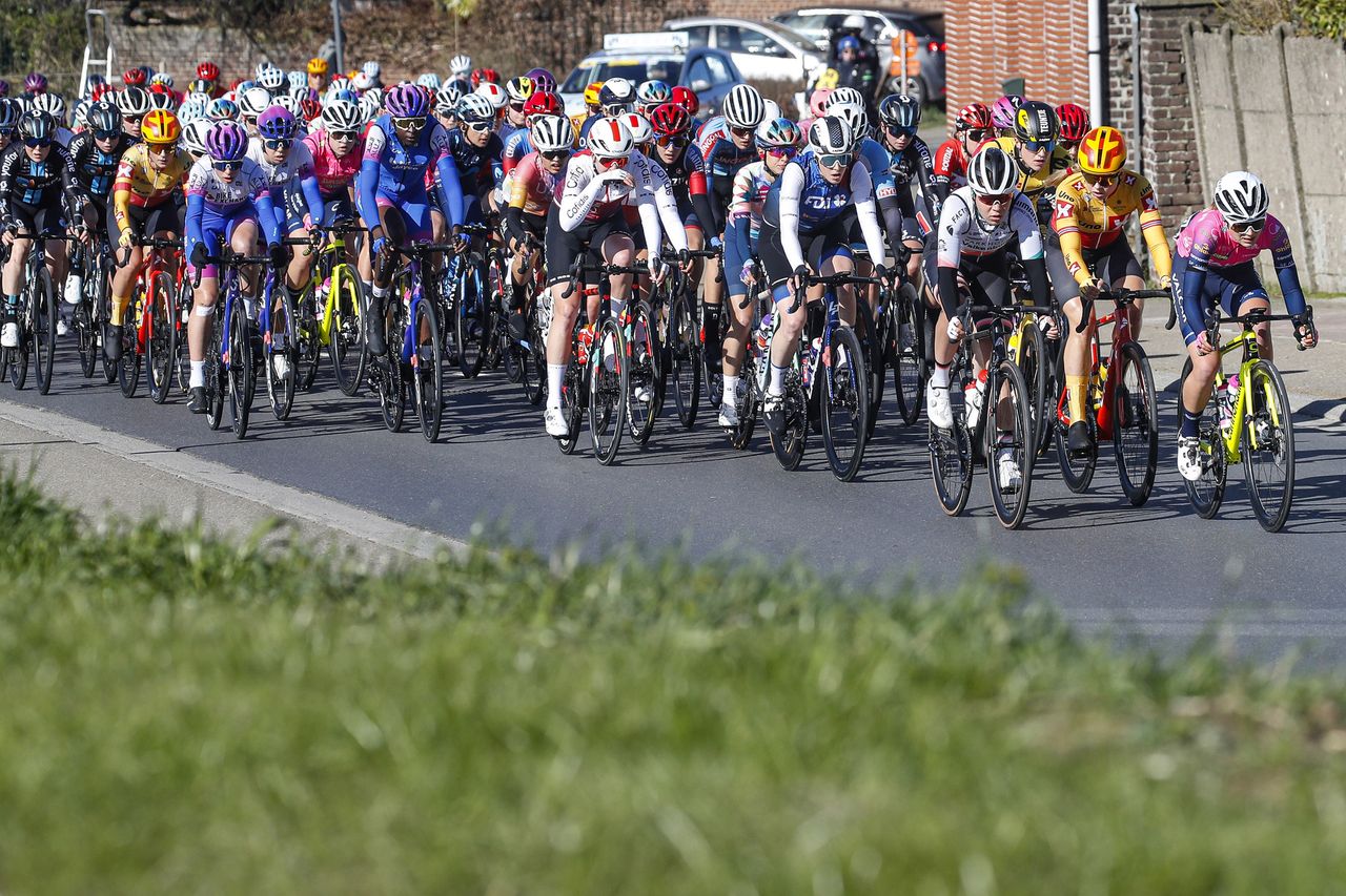 Omloop Het Nieuwsblad Women 2022 - 14th Edition - Gent - Ninove 129,1 km - 26/02/2022 - Peloton - photo Gomez/SprintCyclingAgency&Acirc;&copy;2022