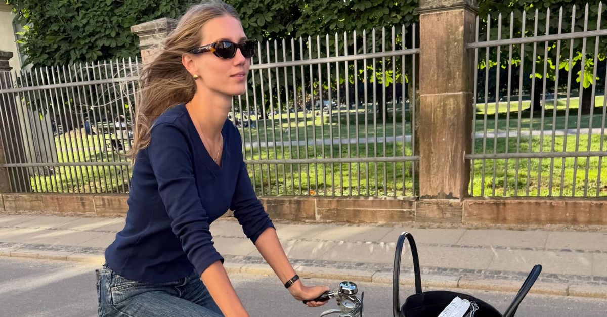 Every Cool Girl Will Be Styling Skinny Jeans and Ballet Flats This Autumn Every Cool Girl Will Be Styling Skinny Jeans and Ballet Flats This Autumn