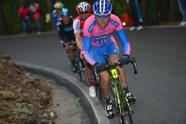 Michele Scarponi (Lampre - ISD) tried to shake off his competition on the final climb