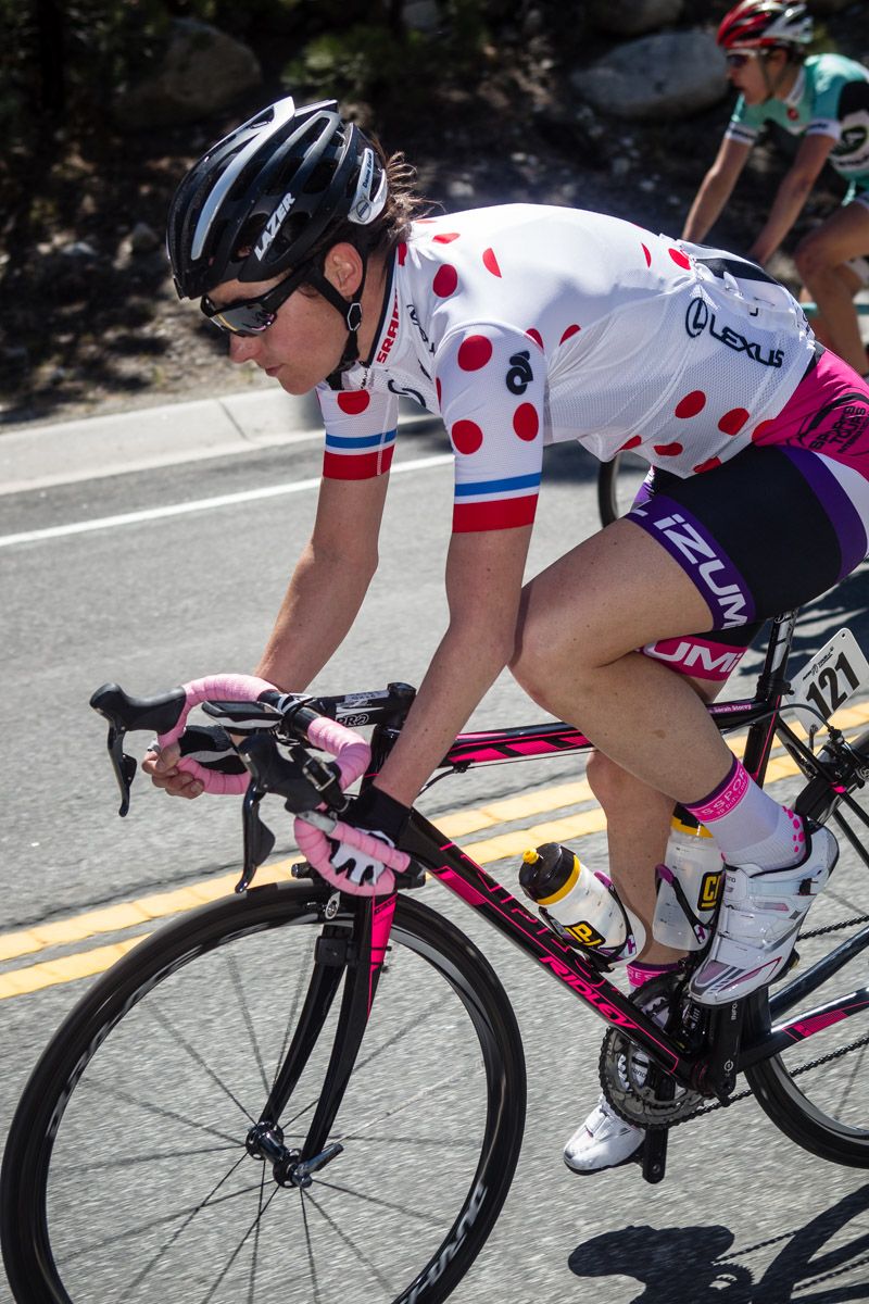 Sarah Storey (Pearl Izumi) riding in todays mountain jersey.
