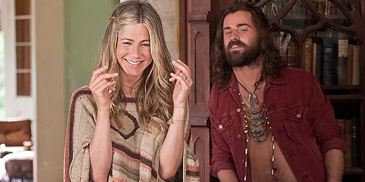 Jennifer Aniston as Linda Gergenblatt and Justin Theroux as Seth in Wanderlust (2012)