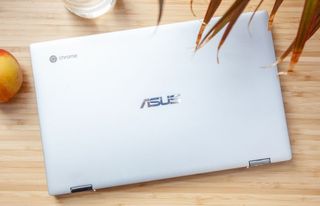 Asus-Chromebook-Flip-C434-closed