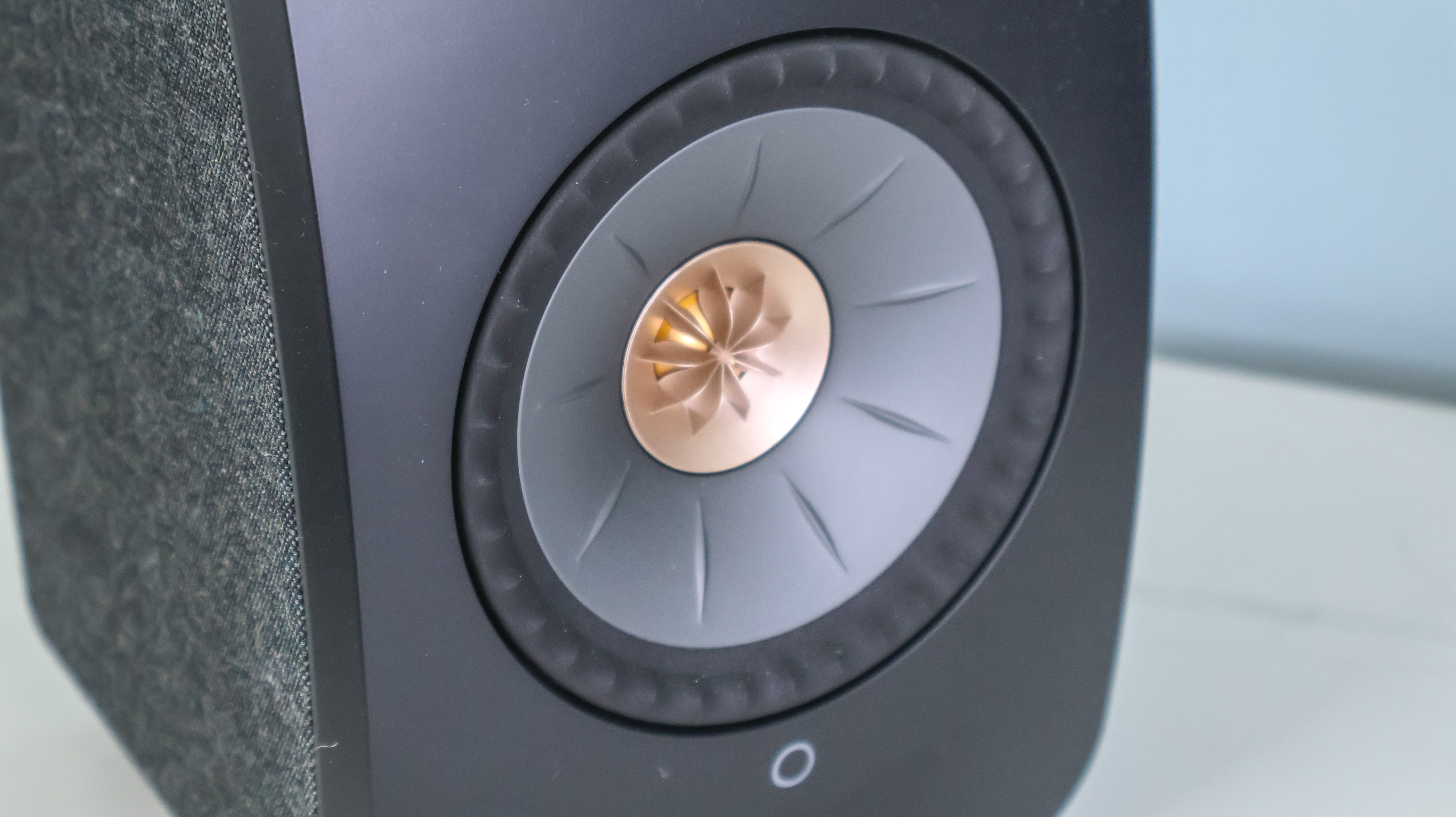 KEF LSX II