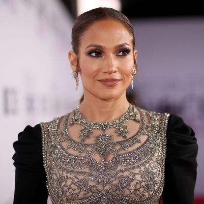 Jennifer Lopez attends the People's Choice Awards in 2017