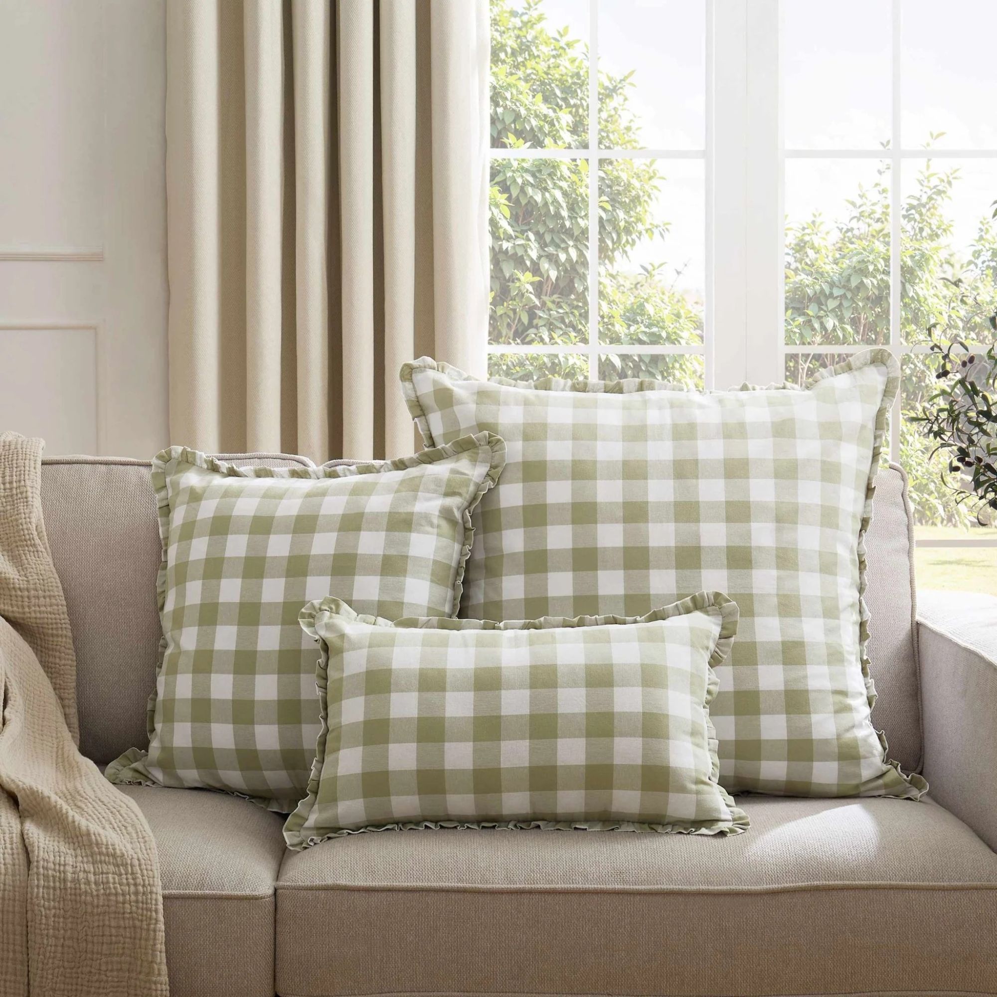 Gingham cushions