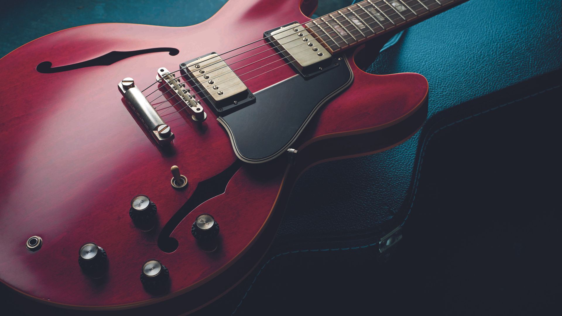 10 of the greatest Gibson ES-335 guitar tones of all time | MusicRadar