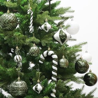 Christmas Tree Ornaments 46 Pcs Assorted Multi-Size Large Candy Cane Shatterproof Ball Ornaments Set for Christmas Holiday Wreath & Party Decorations,dark Green