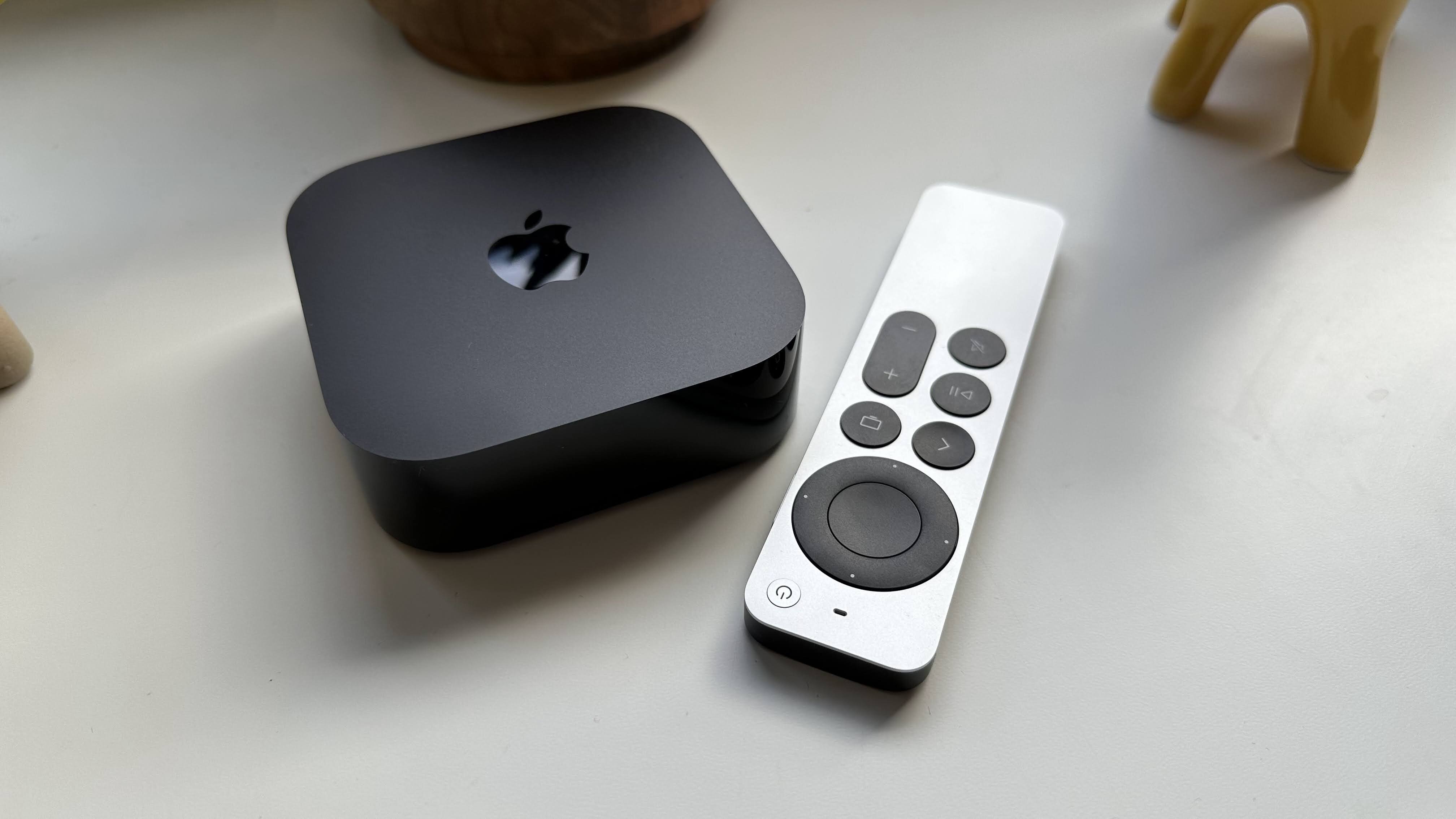 Perangkat keras dan antarmuka untuk Apple TV 4K pada tahun 2022.