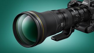 The Nikon Z 800mm f/6.3 VR S lens on a green background