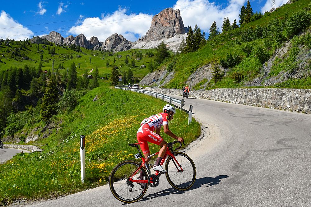 Ivan Ramiro Sosa (Androni Giocattoli-Sidermec) attacked to win the queen stage 3 at the Adriatica Ionica Race