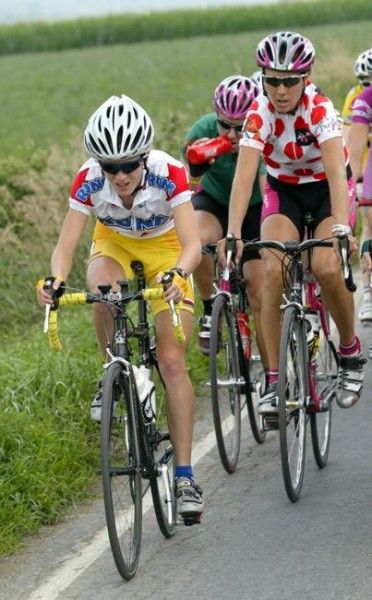 Genevieve Jeanson in stage five of the 2005 Tour de Toona.
