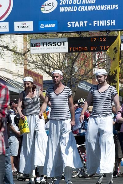 Some fans put in the extra effort to get a view of racing here in Geelong.
