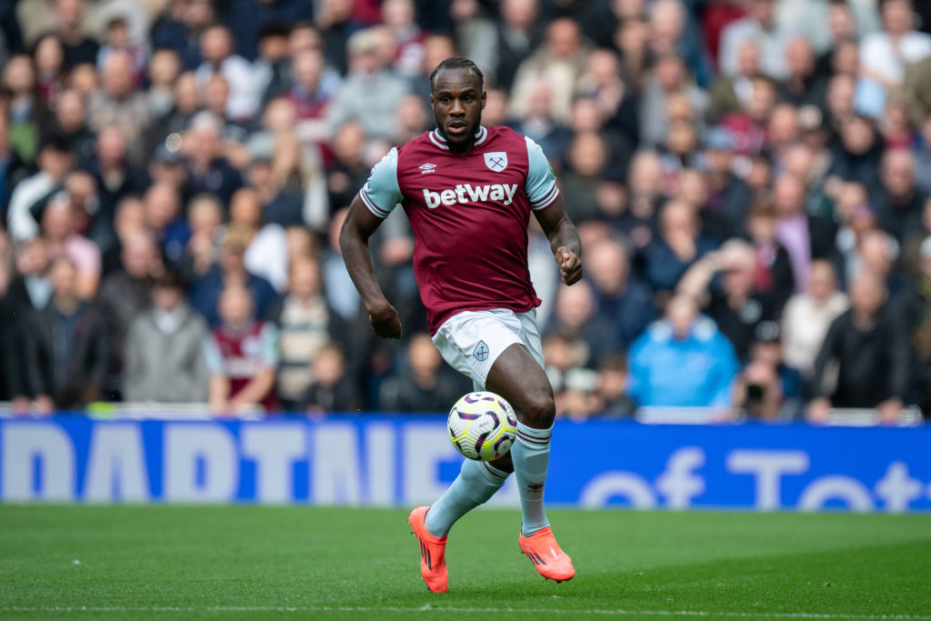 LONDON, ENGLAND - OCTOBER 19: Michail Antonio of West Ham United during the Premier League match between Tottenham Hotspur FC and West Ham United FC at Tottenham Hotspur Stadium on October 19, 2024 in London, England. (Photo by Sebastian Frej/MB Media/Getty Images)