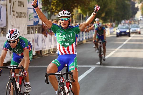 Andrea Vaccher (Zalf Desir&egrave;e Fior) wins the 74th Coppa Collechio.