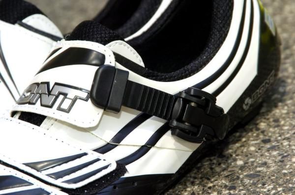 The main ratchet features half-step adjustment for a fine-tunable fit