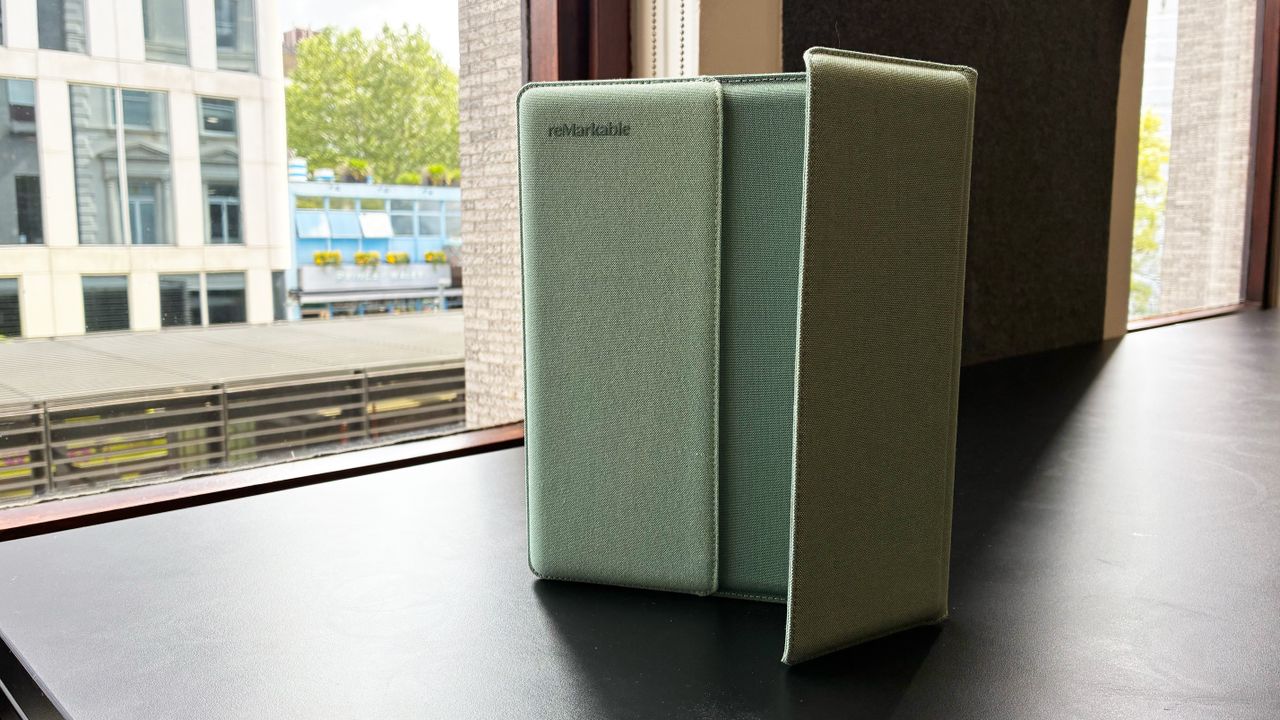 The ReMarkable Paper Pure on a desk