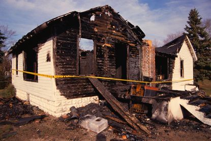 picture of a burned house