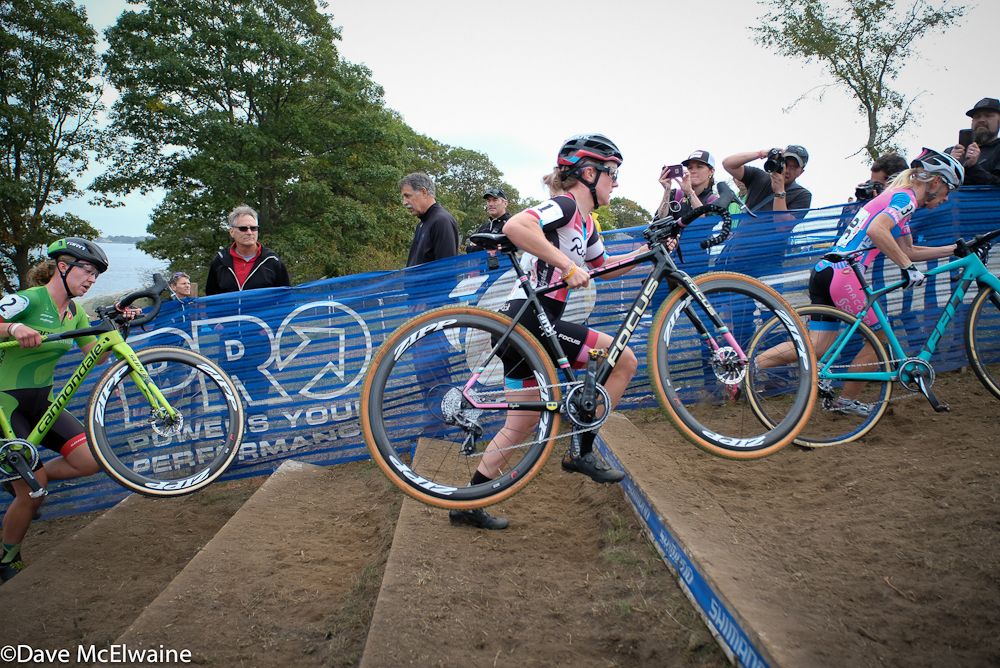 Ellen Noble (Aspire Racing) chasing Ferrier Bruneau early in the race