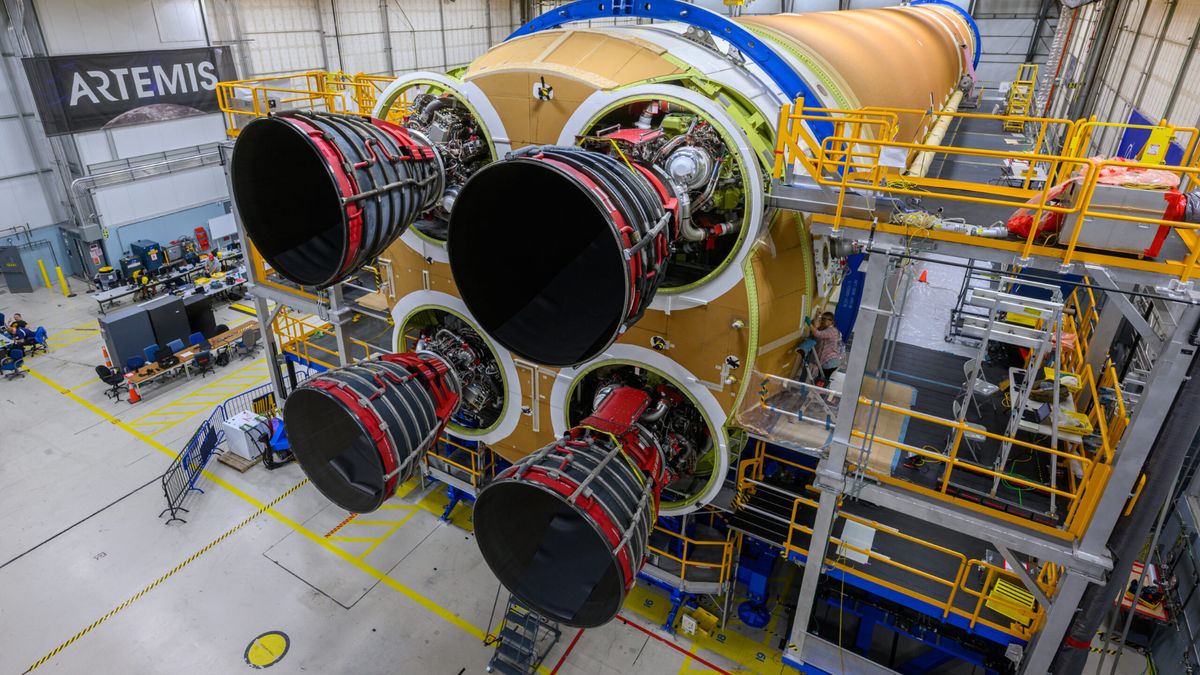 Problémy se svařováním brání montáži měsíční rakety Artemis 2, ale mise 2024 je stále na dobré cestě: zpráva