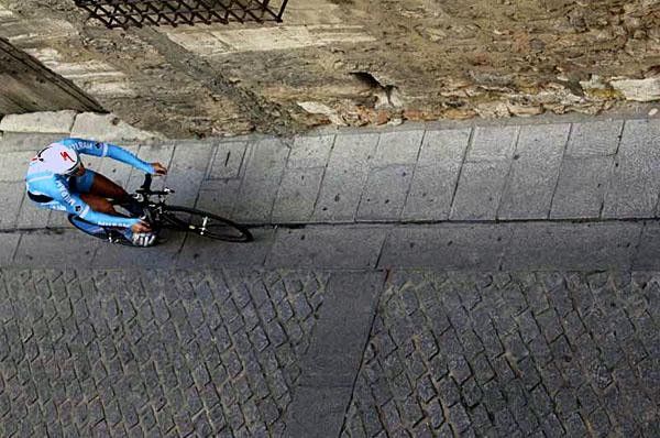 An Astana rider from above